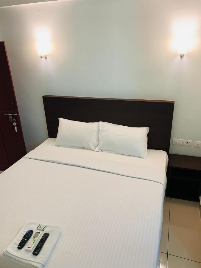 Apsara Residency Hotel Perintalmanna Eksteriør billede