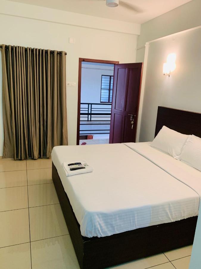 Apsara Residency Hotel Perintalmanna Eksteriør billede