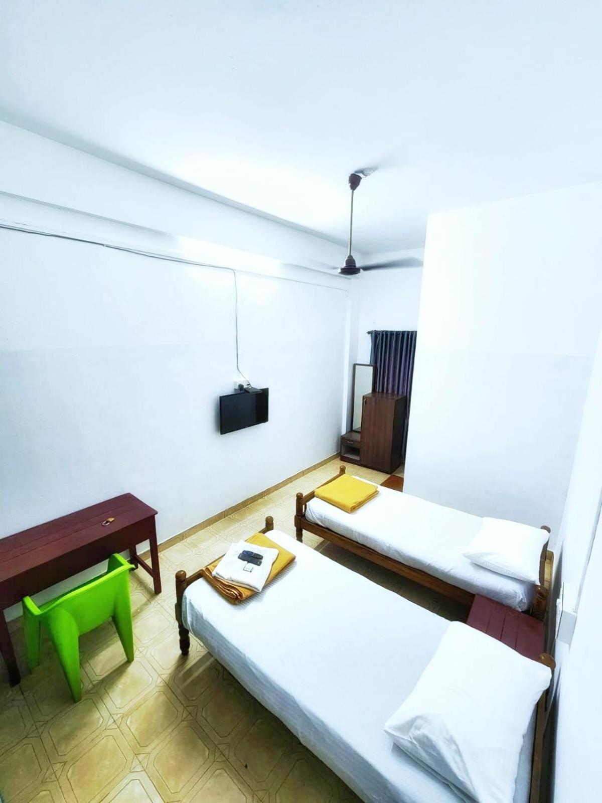 Apsara Residency Hotel Perintalmanna Eksteriør billede