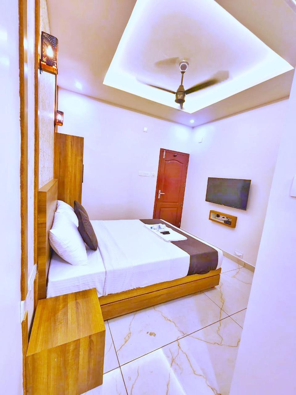 Apsara Residency Hotel Perintalmanna Eksteriør billede